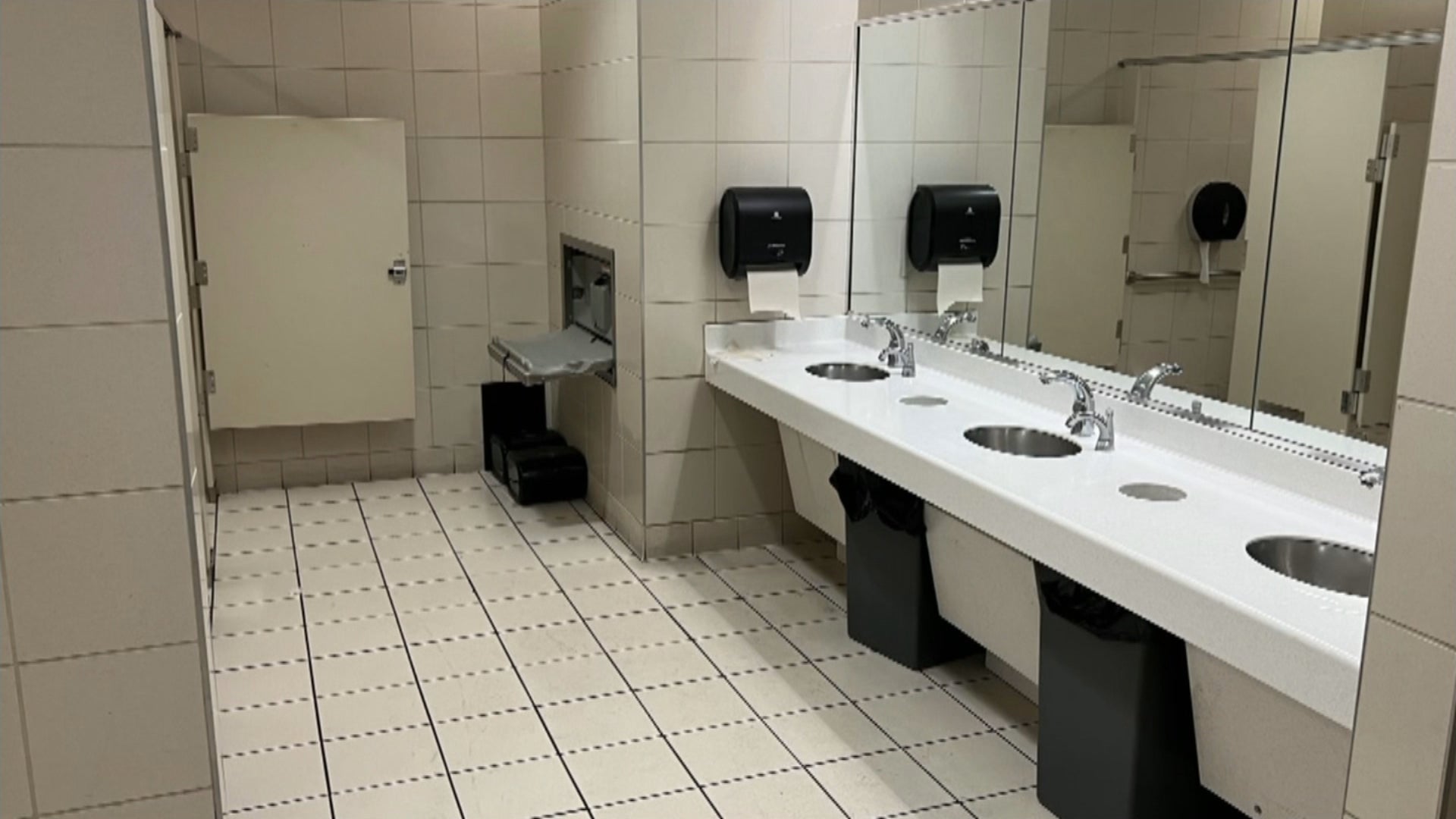 Philadelphia International Airport Continuing Bathroom Renovation ...