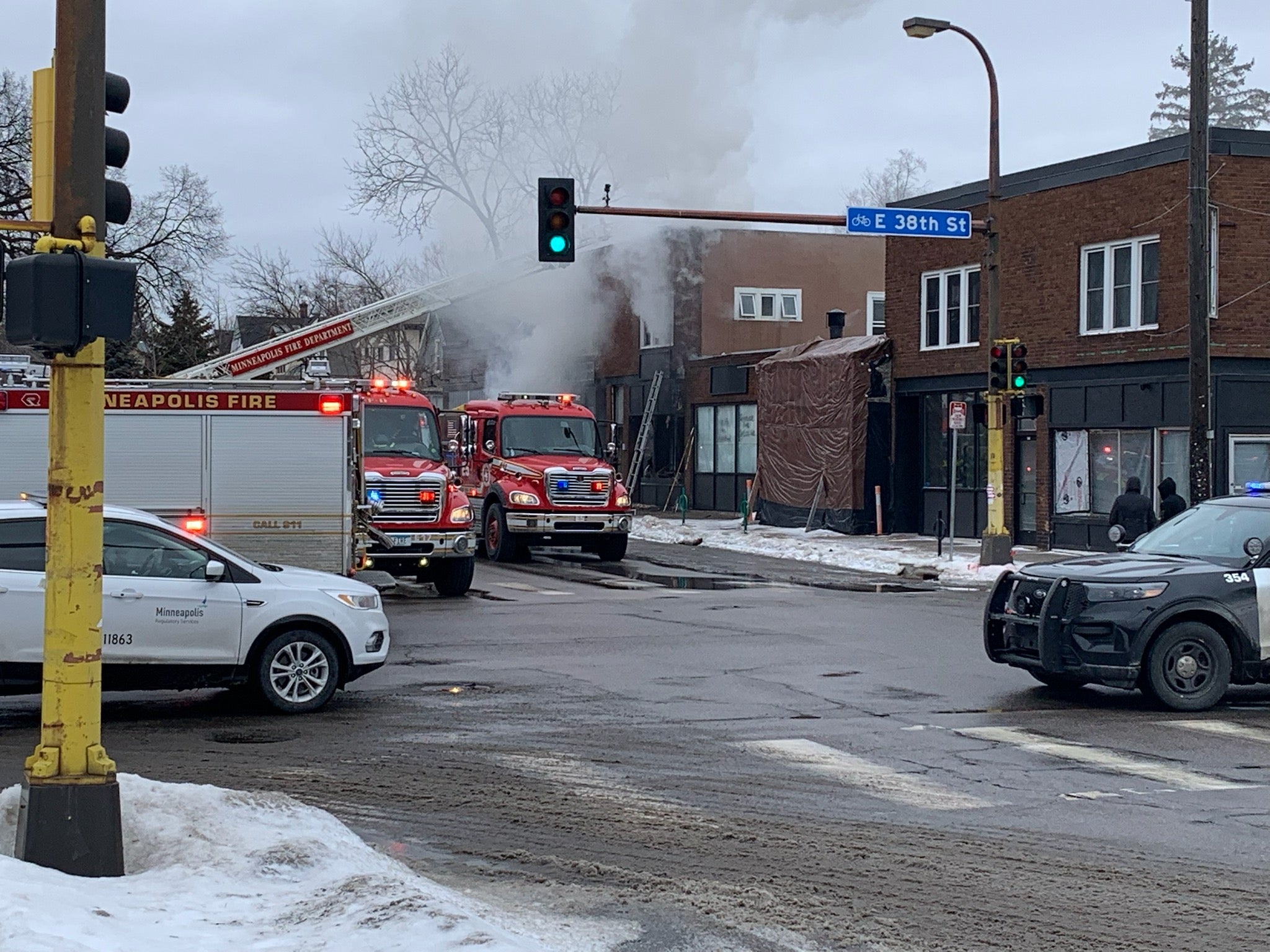 Firefighters Battle Heavy Fire At Minneapolis Building; 4 Adults And Child Displaced CBS Minnesota