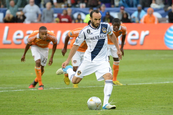 Landon Donovan #10 of Los Angeles Galaxy kicks a penalty kick and scores in the second half while taking on the Houston Dynamo in the 2012 MLS Cup at The Home Depot Center on December 1, 2012 in Carson, California.  (Photo by Harry How/Getty Images)