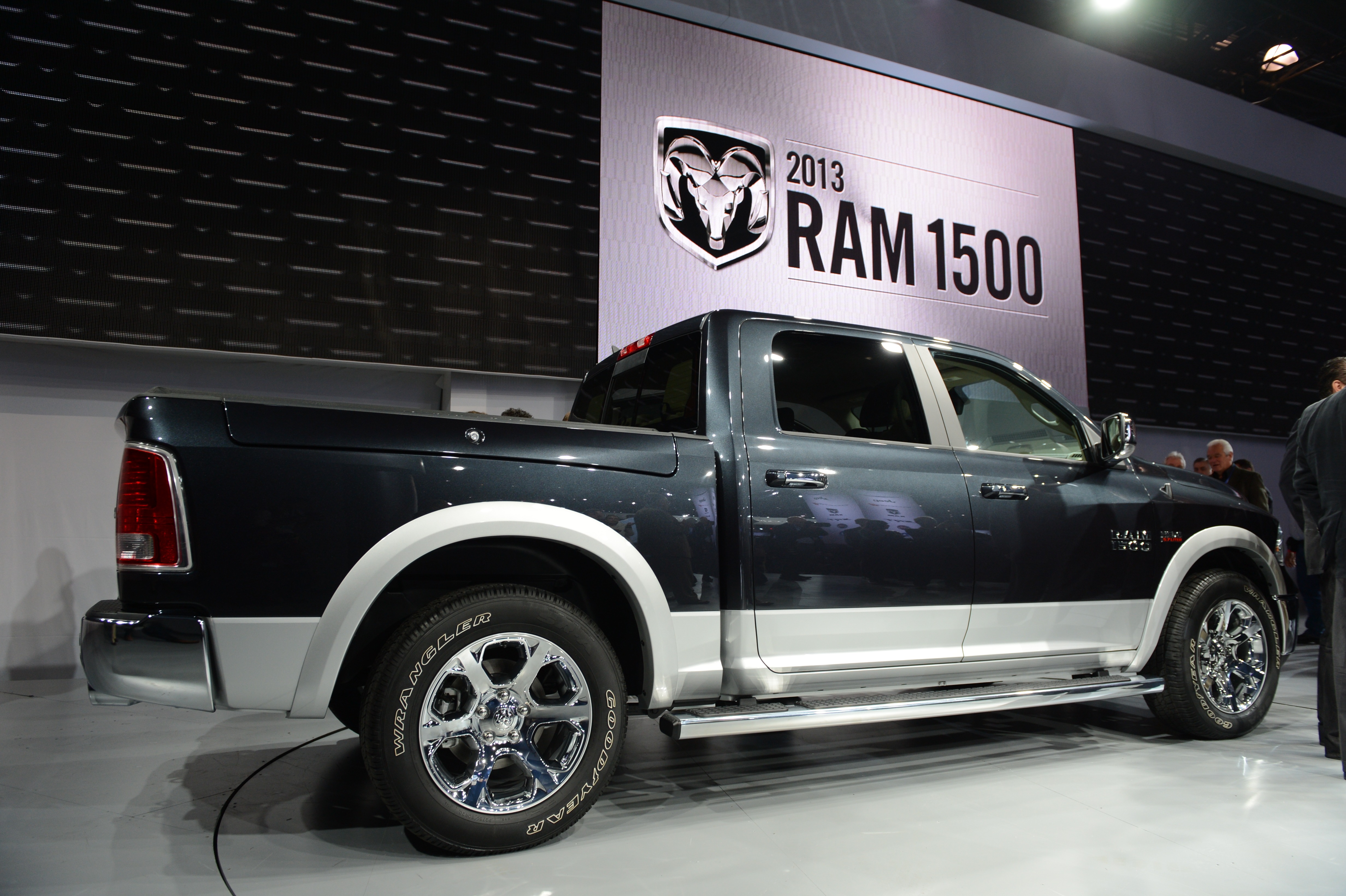 The 2013 Dodge Ram 1500 is introduced du