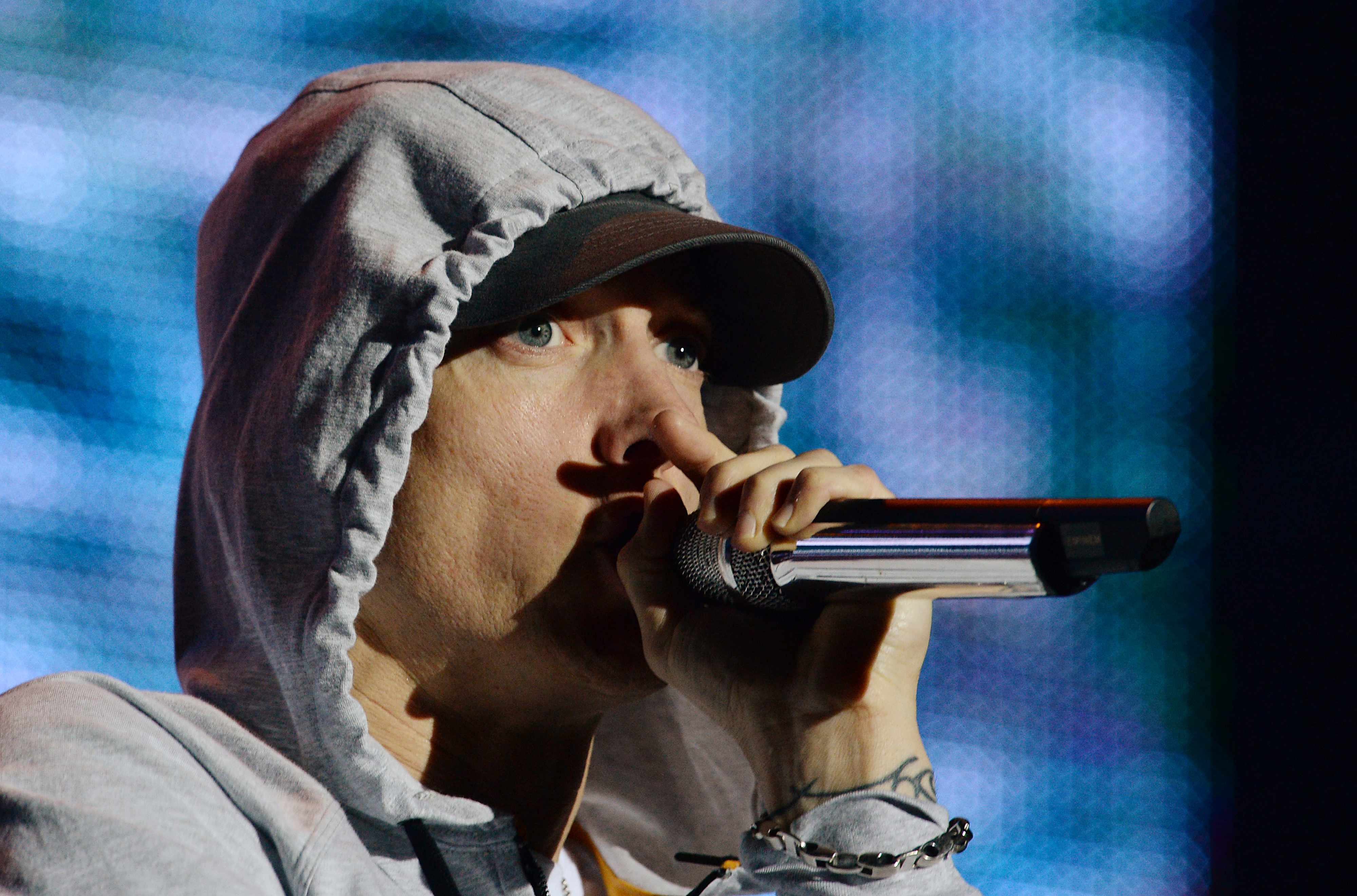 Эминем самая популярная. Eminem 2022. Eminem 2023. Eminem 2000. Эминем 2013.