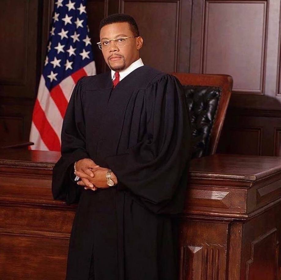 Michigan Matters: Judge Mathis Holds Court CBS Detroit