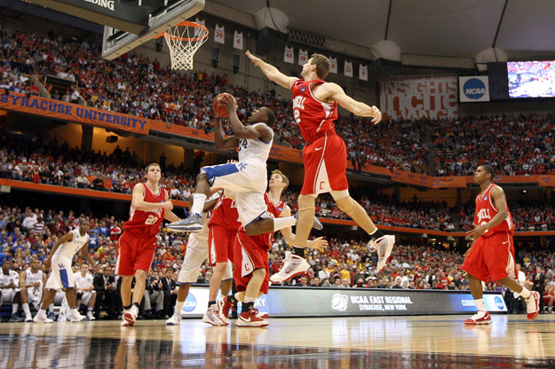 SYRACUSE, NY - MARCH 25:  Eric Bledsoe #24 of the Kentucky Wildcats drives for a shot attempt against the Cornell Big Red during the east regional semifinal of the 2010 NCAA men's basketball tournament at the Carrier Dome on March 25, 2010 in Syracuse, New York.  
