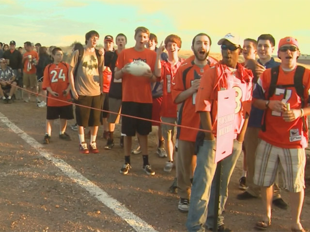 Broncos fans lined up for the first full day of Training Camp at Dove Valley (credit: CBS)