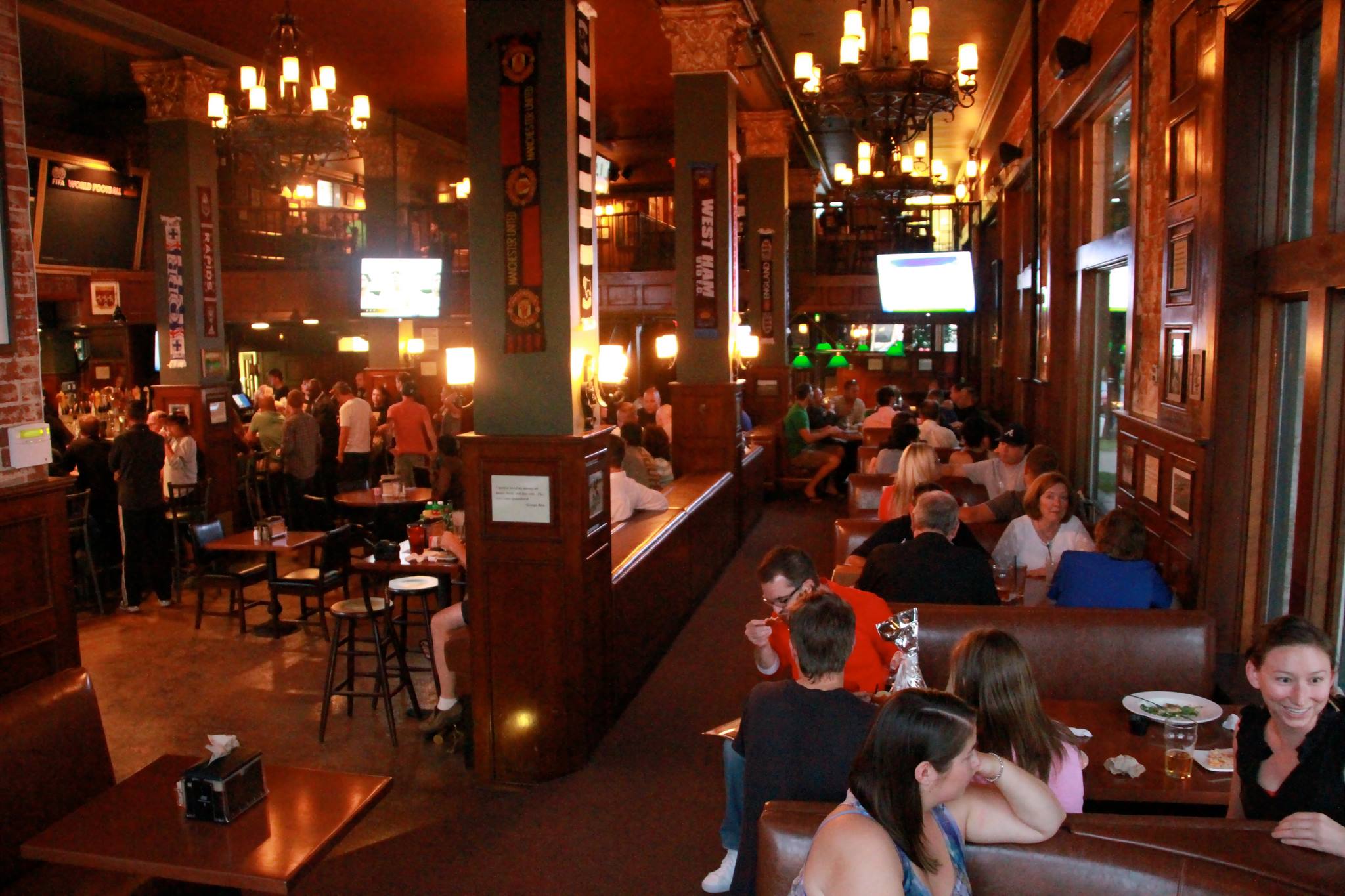 Top Bars To Watch Soccer In Denver