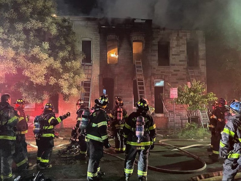 2 Alarm Fire In Baltimore Injures One Firefighter - CBS Baltimore