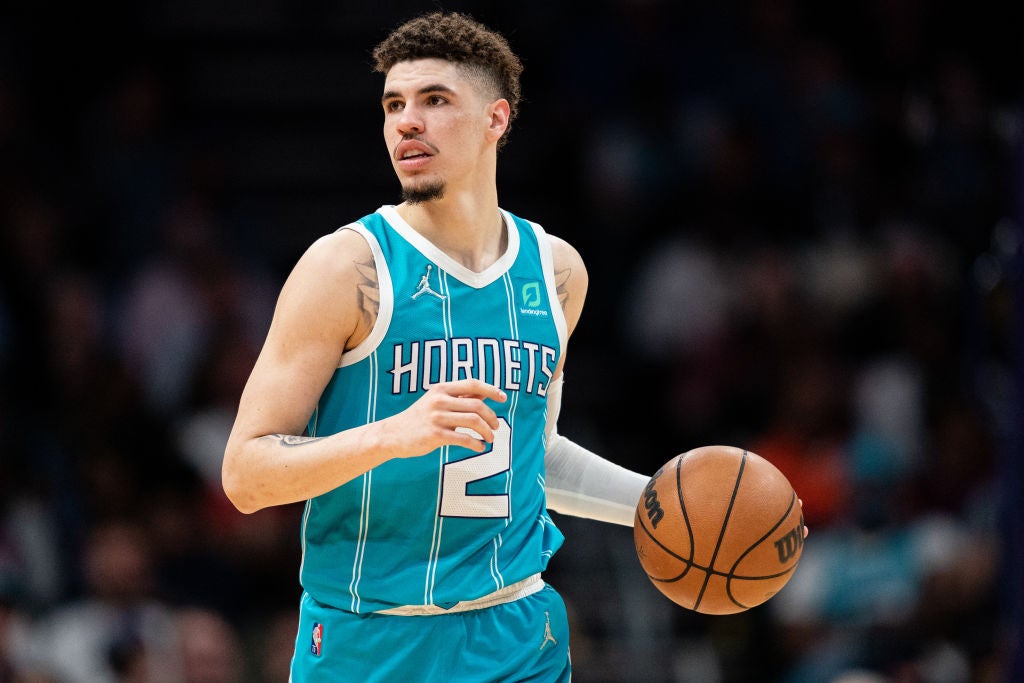 Hornets' Gordon Hayward (foot) out indefinitely