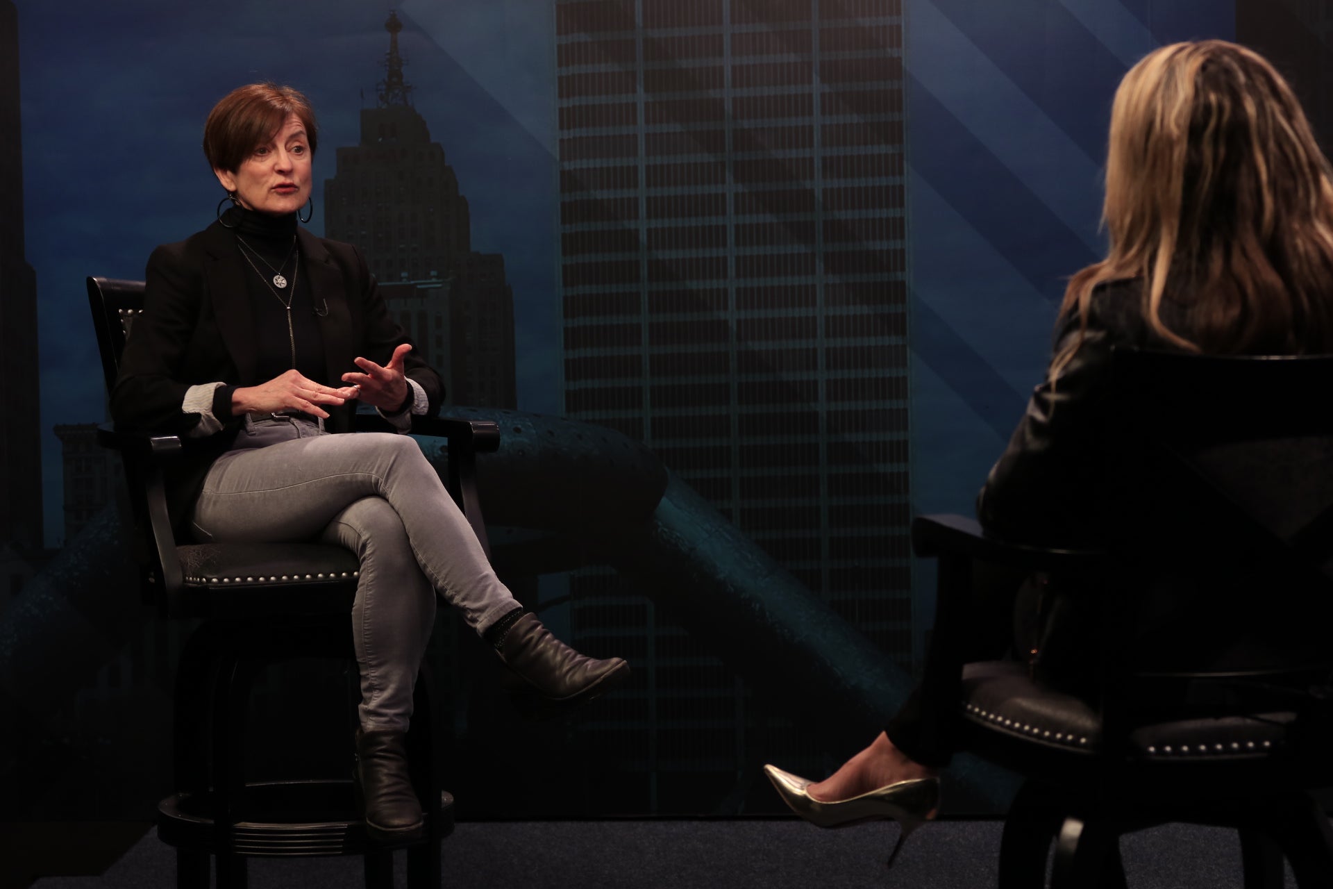 Mend On The Move Employs Survivors Of Abuse To Create Jewelry From