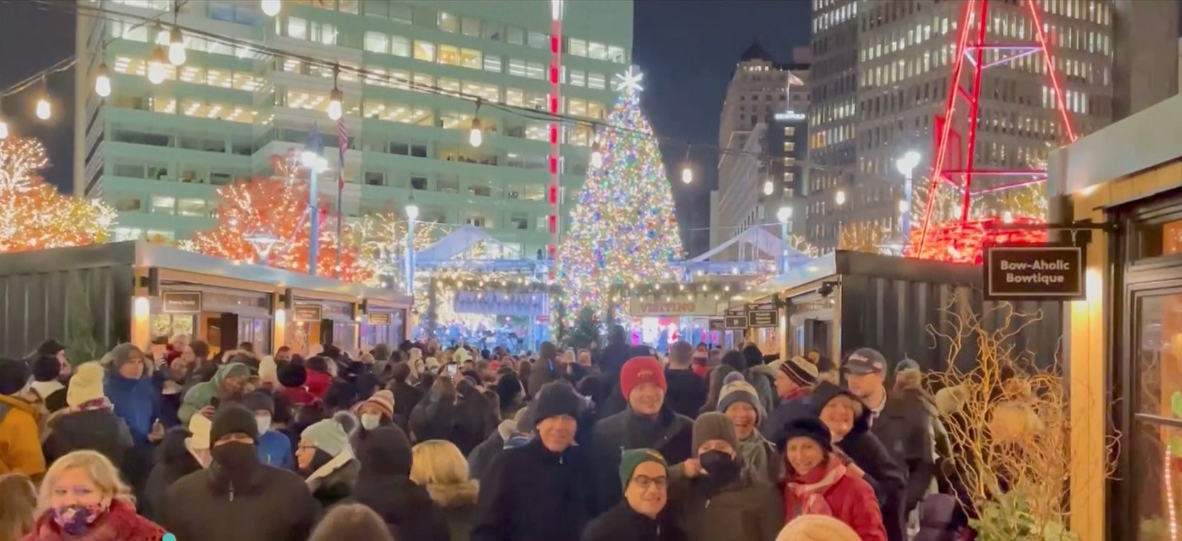 Bedrock Detroit Transforms Downtown Detroit Into A Winter Wonderland - CBS  Detroit